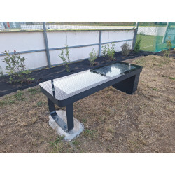 Smart City Technic – solární lavička s nabíjením