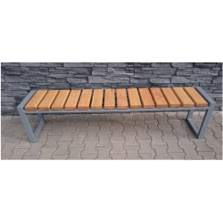 ::: L-DEN ::: lavička Flóra