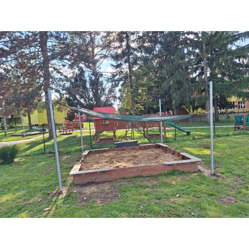 Stahovací stínící plachta pískoviště 2x2