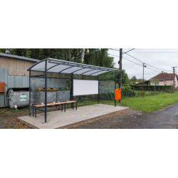 zastávkový přístřešek Jakub