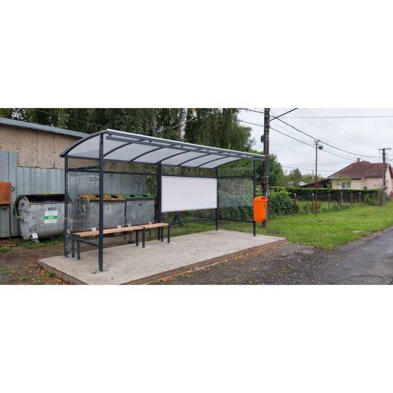 zastávkový prístrešok Kubko