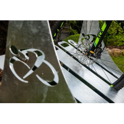 Stojan na bicykle typ L4