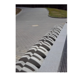 Betónový stojan na kolesá SK1