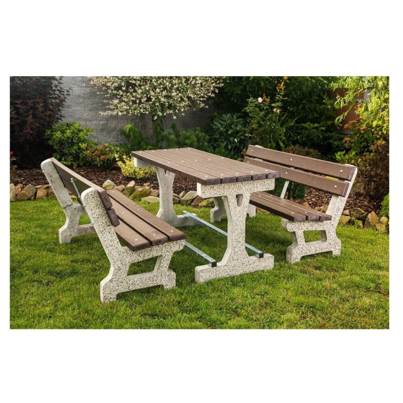 Betonové posezení Loučky