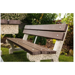 Betonové posezení Loučky