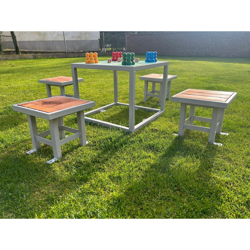 zostava Človeče nehnevaj sa